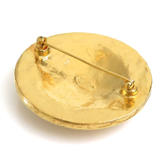 CHANEL Gold Logo Brooch - Picture 3 of 5